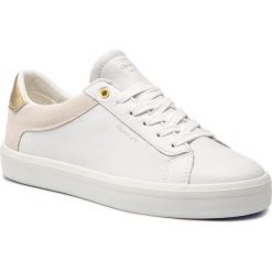 Sneakersy GANT - Baltimore 18531440 Bright White G290. Białe półbuty damskie GANT, na co dzień, bez wzorów, ze skóry, bez obcasa, bez zapięcia. Za 479,95 zł.