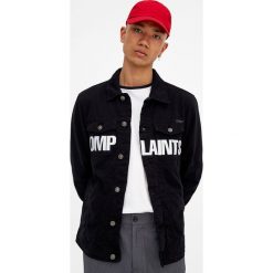 Kurtka jeansowa typu trucker. Czarne kurtki męskie bomber Pull&Bear, m, z jeansu. Za 159,00 zł.