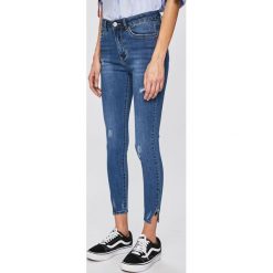 Answear - Jeansy. Niebieskie jeansy damskie ANSWEAR, s. W wyprzedaży za 99,90 zł.