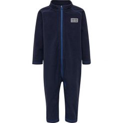Kombinezon polarowy w kolorze granatowym. Niebieskie kombinezony niemowlęce Legowear, z materiału. W wyprzedaży za 77,95 zł.