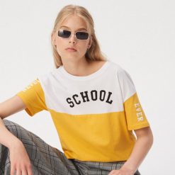 Luźny t-shirt w bloki kolorów - Żółty. Żółte t-shirty damskie Sinsay, xl, bez wzorów, bez kołnierzyka. W wyprzedaży za 14,99 zł.