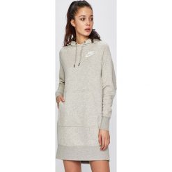 Nike - Sukienka. Szare sukienki damskie Nike, s, bez wzorów, z bawełny, z kapturem, bez rękawów, mini. W wyprzedaży za 269,90 zł.