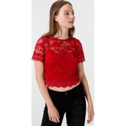 Guess Paula Top Czerwony. Czerwone bluzki damskie Guess, l, w koronkowe wzory, z elastanu, bez kołnierzyka. Za 247,95 zł.