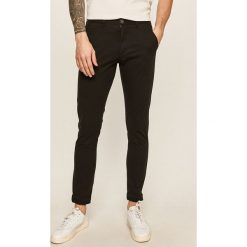 Brave Soul - Spodnie. Czarne spodnie męskie Brave Soul, xl, bez wzorów, z tkaniny. W wyprzedaży za 99,90 zł.