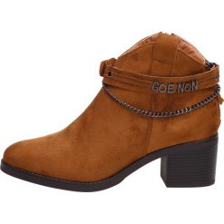 Botki damskie na obcasie VINCEZA 16200 CAMEL. Brązowe botki damskie Vinceza, z zamszu, klasyczne, na wysokim obcasie, na obcasie, bez zapięcia. W wyprzedaży za 169,00 zł.