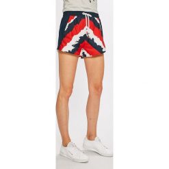 Tommy Hilfiger - Szorty. Szare szorty damskie marki TOMMY HILFIGER, s, z poliesteru, casualowe, z podwyższonym stanem. W wyprzedaży za 199,90 zł.