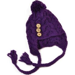Czapka damska Guziki trzy fioletowa (cz1541). Fioletowe czapki zimowe damskie Art of Polo. Za 34,62 zł.