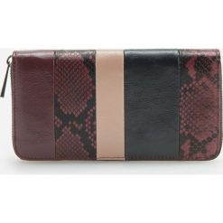 Portfel - Wielobarwny. Portfele damskie Reserved. W wyprzedaży za 19,99 zł.