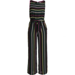 Vince Camuto PARADISE MULTI STRIPE BELTED Kombinezon rich black. Czarne kombinezony damskie marki Vince Camuto, xs, z materiału. Za 589,00 zł.