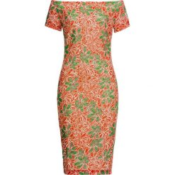 Sukienka off-shoulder w kwiaty bonprix pomarańczowy w kwiaty. Pomarańczowe sukienki damskie bonprix, w kwiaty, bez kołnierzyka, bez rękawów. Za 149,99 zł.