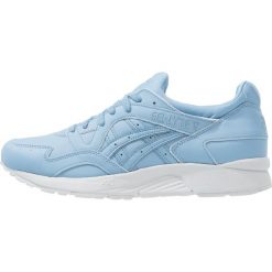 Asics Tiger GELLYTE V Tenisówki i Trampki blue heaven. Niebieskie trampki i tenisówki damskie marki Asics Tiger, ze skóry. W wyprzedaży za 356,30 zł.