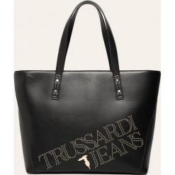 Trussardi Jeans - Torebka. Różowe torby damskie na zakupy Trussardi Jeans, bez wzorów, z jeansu, na ramię, bez dodatków. Za 639,90 zł.