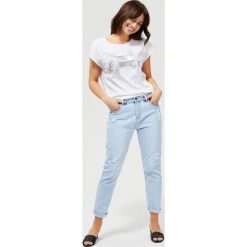 Jeansy typu boyfriend. Niebieskie jeansy damskie Moodo, xl. Za 129,99 zł.