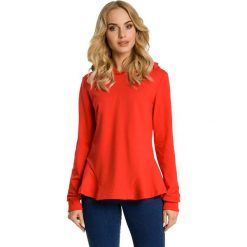 Czerwona Bluza z Falbanką i Kapturem. Czerwone bluzy damskie marki Molly.pl, na jesień, l, z aplikacjami, z bawełny. Za 112,90 zł.