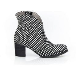 Botki na słupku kowbojki - skóra naturalna - model 503 - kolor czarna szachownica. Czarne botki damskie Zapato, na wiosnę, z jeansu, eleganckie, z okrągłym noskiem, bez obcasa, na obcasie, bez zapięcia. Za 399,00 zł.
