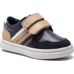 Sneakersy MAYORAL - 41052 Marino 93. Niebieskie trampki chłopięce Mayoral, bez wzorów, ze skóry, na rzepy. W wyprzedaży za 149,00 zł.