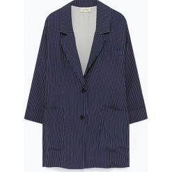 Kurtka "Janebay" w kolorze granatowo-białym. Niebieskie płaszcze damskie American Vintage, s, w paski. W wyprzedaży za 343,95 zł.