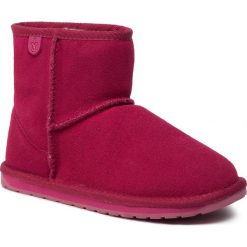 Buty EMU AUSTRALIA - Wallaby Mini Teens T10103 Berry. Różowe kozaki damskie EMU Australia, ze skóry, bez obcasa, bez zapięcia. W wyprzedaży za 199,00 zł.