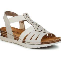 Sandały INBLU - OFAHOO01 Beige. Brązowe klapki damskie Inblu, bez wzorów, ze skóry ekologicznej, bez obcasa. Za 99,99 zł.