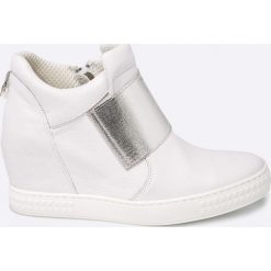 Buty sportowe damskie: CheBello – Buty