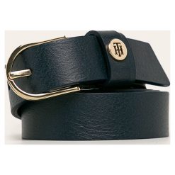 Tommy Hilfiger - Pasek skórzany. Różowe paski damskie TOMMY HILFIGER, w paski, ze skóry. Za 169,90 zł.