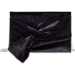 Kopertówka aksamitna bonprix czarny. Czarne kopertówki damskie marki bonprix, na co dzień, bez wzorów, eleganckie, na ramię, z kokardką. Za 59,99 zł.