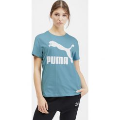 Puma Classics Koszulka Niebieski. Niebieskie koszulki damskie Puma, m, z nadrukiem, z bawełny, bez kołnierzyka, z krótkim rękawem. Za 137,95 zł.