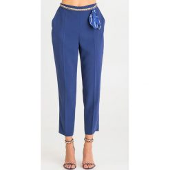 SPODNIE Elisabetta Franchi. Spodnie damskie Elisabetta Franchi, z jeansu. W wyprzedaży za 951,30 zł.