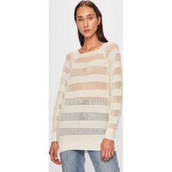 Calvin Klein - Sweter. Białe swetry damskie Calvin Klein, s, bez wzorów, z bawełny, z krótkim rękawem, krótkie, bez kaptura. W wyprzedaży za 629,90 zł.