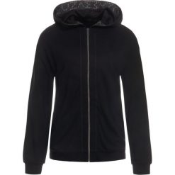 Bluza Weekend Max Mara Agro 59210107. Czarne bluzy damskie Weekend Max Mara, s, bez wzorów, z elastanu, bez rękawów, bez kaptura. W wyprzedaży za 479,00 zł.