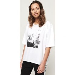 O'Neill Felines Koszulka Biały. Białe koszulki damskie O'Neill, m, z nadrukiem, z bawełny, bez kołnierzyka. Za 180,95 zł.