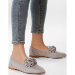 Szare Mokasyny Gumshoeing. Szare mokasyny damskie Born2be, ze skóry. Za 39,99 zł.