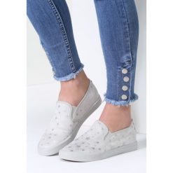 Szare Slip On Were On It. Szare trampki i tenisówki damskie vices, bez wzorów, bez zapięcia. Za 49,99 zł.