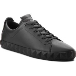Sneakersy EMPORIO ARMANI - X4X211 XF187 00986 Black. Czarne półbuty męskie Emporio Armani, na co dzień, bez wzorów, ze skóry ekologicznej, klasyczne, bez zapięcia. W wyprzedaży za 529,00 zł.