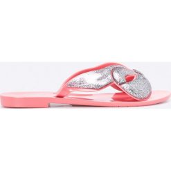 Melissa - Japonki Rosa. Szare klapki damskie Melissa, bez wzorów, z materiału, bez obcasa, na obcasie. W wyprzedaży za 99,90 zł.