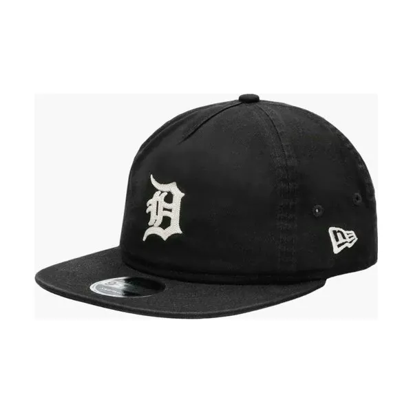 New Era Czapka Chain Stitch Snap Det Tigers Blk , czarny, rozmiar SM. Czarne czapki damskie New Era, bez wzorów, z bawełny. W wyprzedaży za 69,99 zł.