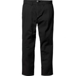 Spodnie chino Regular Fit bonprix czarny. Czarne chinosy męskie bonprix. Za 74,99 zł.