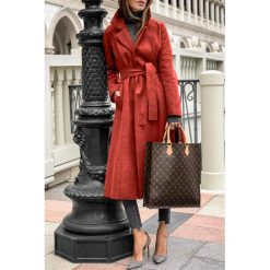 Płaszcz damski LINESA RED. Czerwone kurtki damskie IVET, na jesień, xl, w paski, eleganckie, długie, bez kaptura. W wyprzedaży za 139,00 zł.