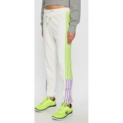 Tally Weijl - Spodnie. Szare spodnie damskie TALLY WEIJL, bez wzorów, z bawełny, casualowe. W wyprzedaży za 59,90 zł.