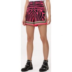 Fuksjowe Szorty Pow Wow. Szare szorty damskie Born2be, s, bez wzorów. Za 39,99 zł.
