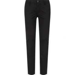 Spodnie materiałowe Guess Daniel M02B29 WCRJ1. Zielone jeansy męskie Guess, m, z aplikacjami, z jeansu. W wyprzedaży za 259,00 zł.