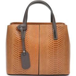 Torebki klasyczne damskie: Skórzana torebka w kolorze jasnobrązowym - (S)25,5 x (W)31 x (G)14 cm