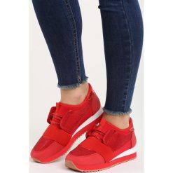 Czerwone Buty Sportowe I'll Rise. Czerwone buty sportowe damskie Born2be, bez wzorów, sportowe. Za 59,99 zł.