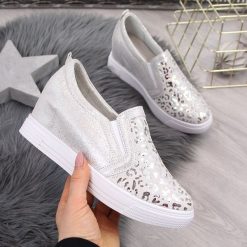 Sneakersy skórzane damskie na koturnie w panterkę srebrne Filippo. Szare półbuty damskie FILIPPO. Za 139,99 zł.