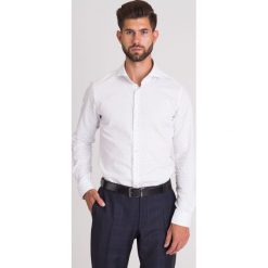 BIAŁA KOSZULA JOOP! COLLECTION WE WZÓR. Białe koszule męskie Joop! Collection, m, bez wzorów, z bawełny, z włoskim kołnierzykiem, bez rękawów. Za 224,50 zł.