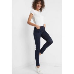 Jeansy skinny. Niebieskie boyfriendy damskie Orsay, z bawełny. Za 119,99 zł.