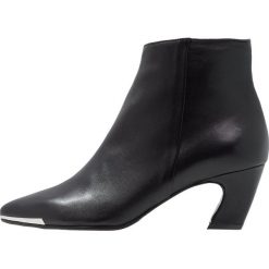 Alberto Zago Ankle boot nero. Czarne botki damskie skórzane Alberto Zago. Za 839,00 zł.