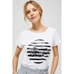 T-shirt z nadrukiem. Białe bluzki damskie Moodo, xl, z nadrukiem. Za 29,99 zł.