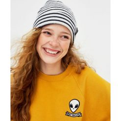 Bluzy damskie: Bluza z naszywką