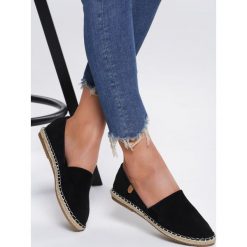 Czarne Espadryle Specialty. Czarne espadryle damskie Renee, bez wzorów, bez obcasa, na płaskiej podeszwie. Za 89,99 zł.